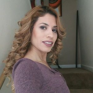 Meet your Posher, Luz elena